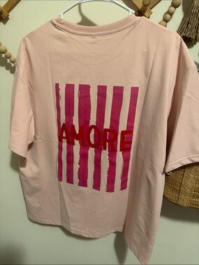 SHEIN Pink Graphic 'AMORE' Short Sleeve Tee